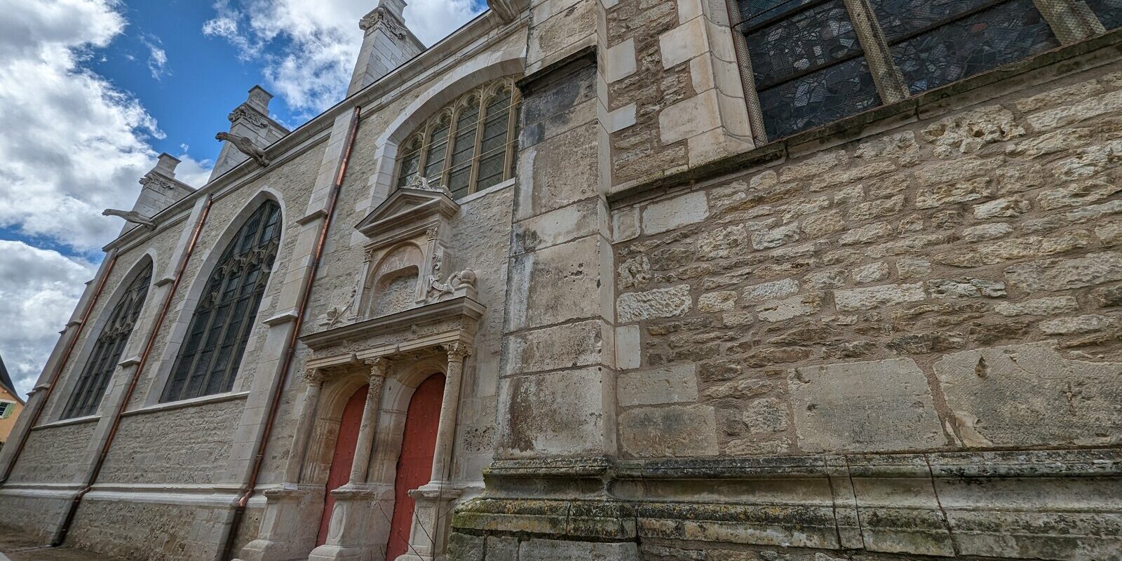 Saint Jean-Baptiste façade Sud rénovée (11)