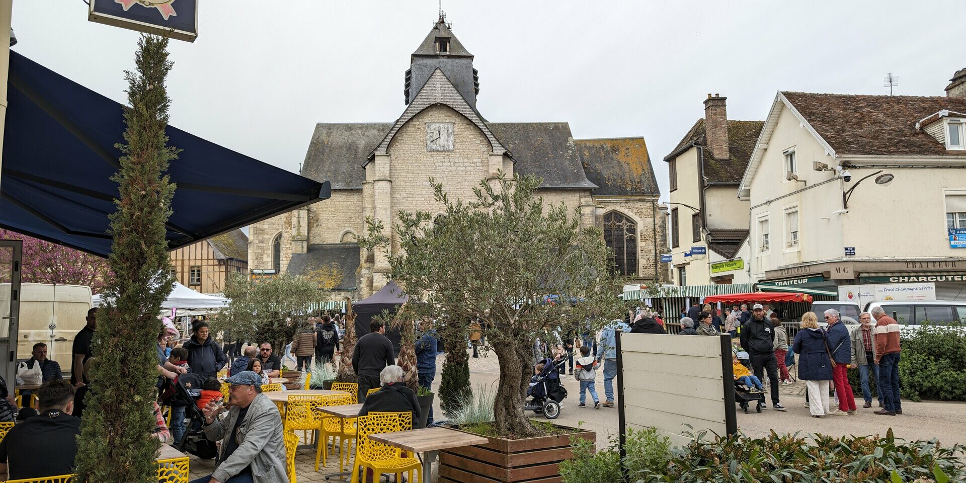 Fête du 1er Mai à Chaource